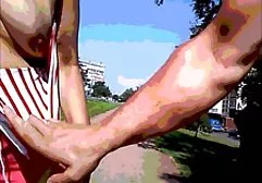 Ein Mann brauchte ungefähr fünf Minuten, um einen russischen Studenten abzuschrauben. Sie erlaubte ihr, ihr Höschen auszuziehen und ihn göttlich zu lutschen. Dann legte sie sich auf ihren Bauch, so dass der Kopf des Hahns dicke alte frauen ihre Muschi gut massierte