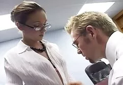 Vater fickt rothaarige Stieftochter zum dicke alte frauen Pornoschneiden in enge Muschi