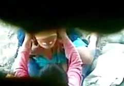 Während der Massage hob das sexy Mädchen ihre Hände und das Handtuch glitt über ihre schönen Brüste und der Schwanz geile reife mollige frauen der Massagetherapeutin stand auf und die jungen Leute hatten schönen Sex
