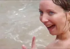 Masha ist gerade nackt von der Dusche erotische dicke frauen gegangen