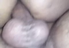 Zwei reife Damen sexy dicke titten haben Spaß ohne Jungs