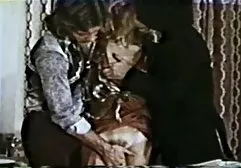Lege seine Hand in ihre sexy fette frauen Muschi