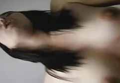 Punt Färse wartet am Morgen hübsche frauen mit großen titten auf ihren Prinzen, um ihre Blume zu drucken, erotisch