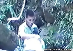Ein primitives christliches Mädchen aus der Gemeinde der Altgläubigen war versucht, die verbotenen mollige schöne frauen Früchte auf dem Heuboden in einer alten Scheune zu essen